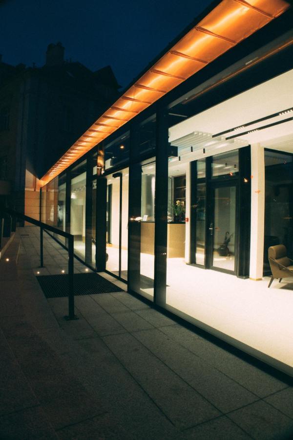 Platinum Boutique Hotel 4*