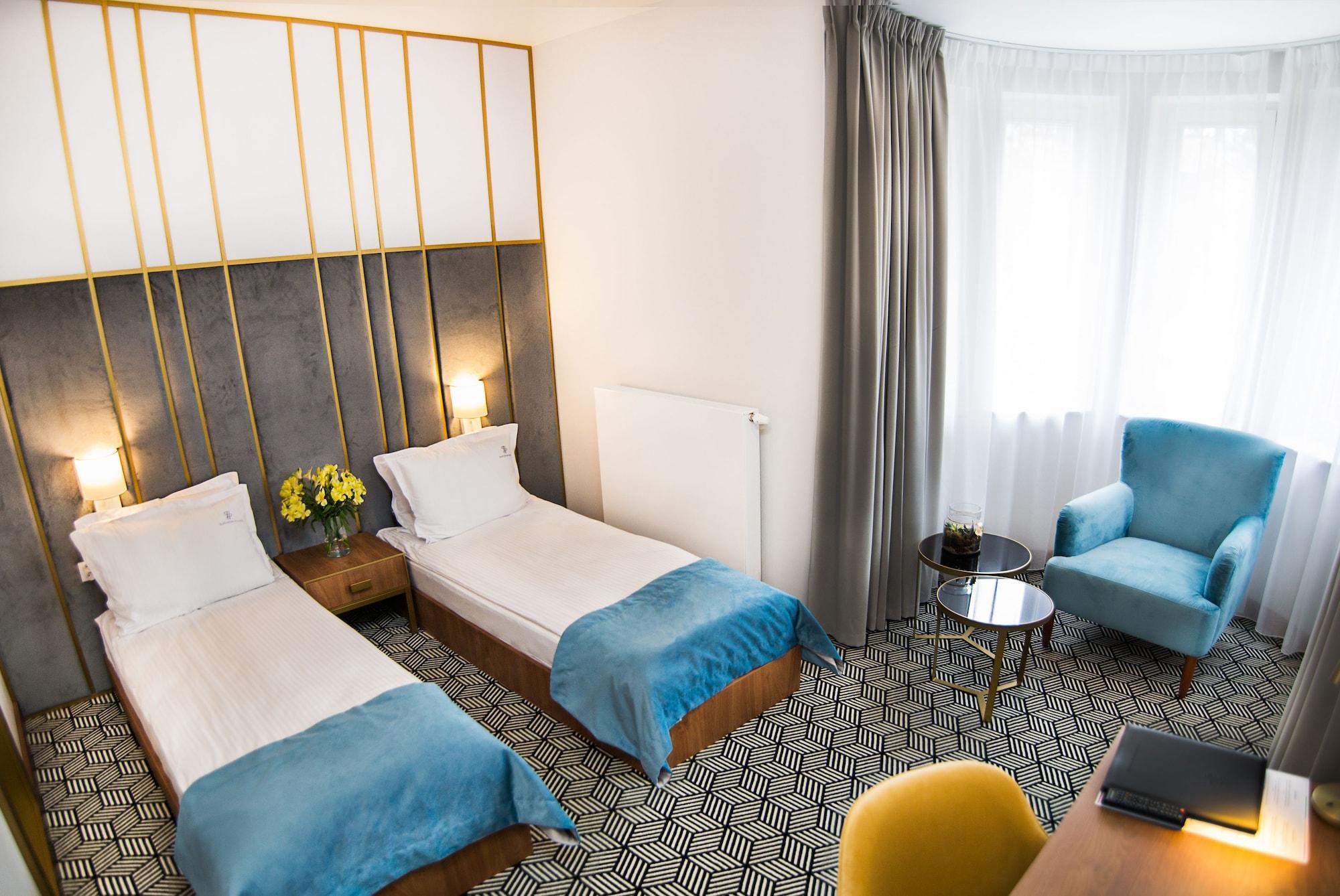 Hotel Platinum Boutique 4*