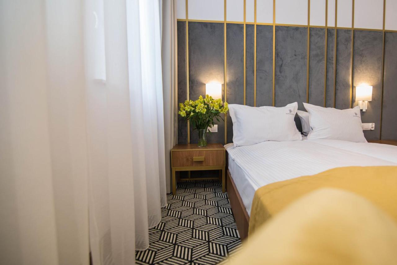 Platinum Boutique 4*